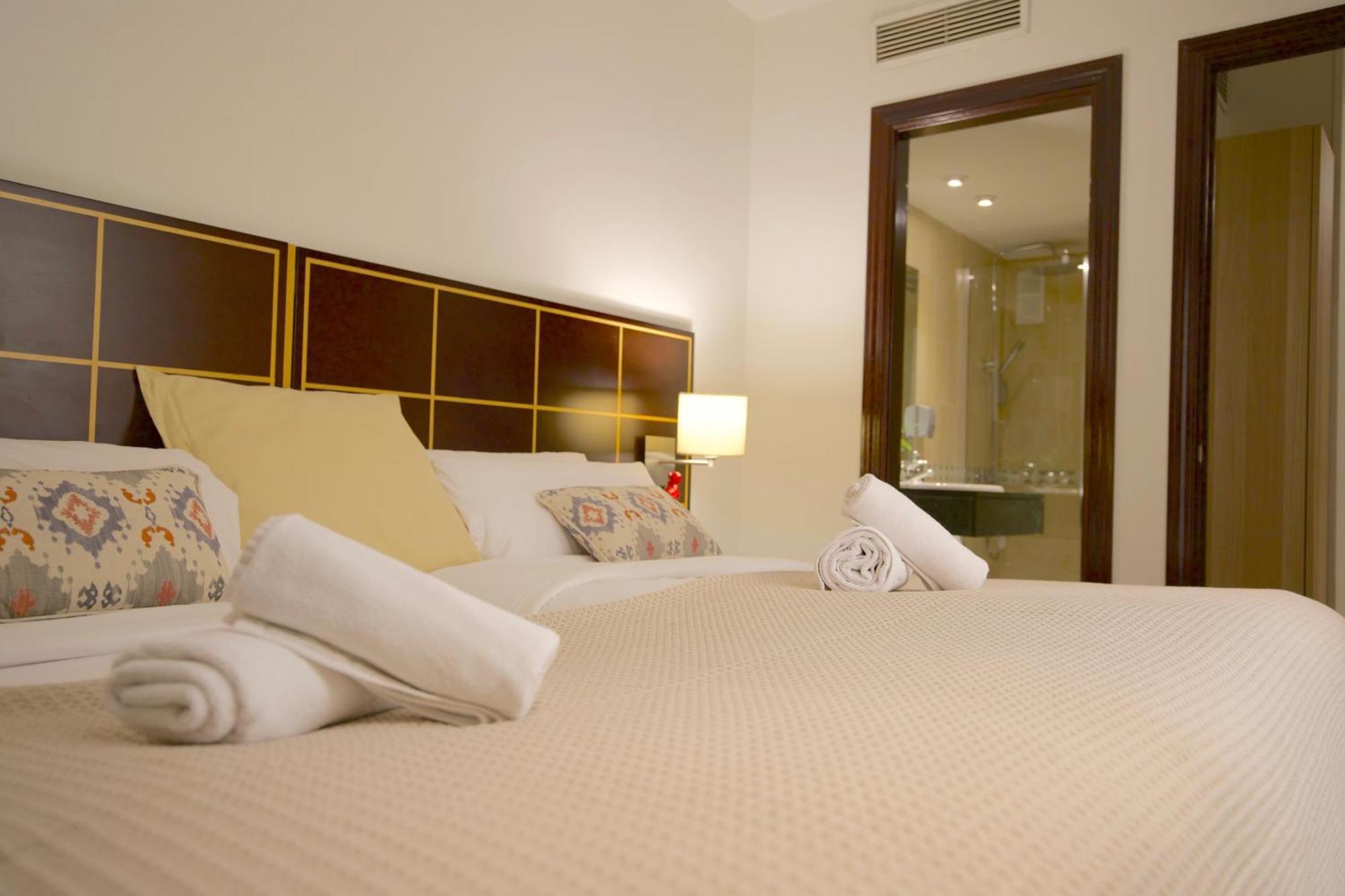 Edificio Leganitos Apartment มาดริด ภายนอก รูปภาพ