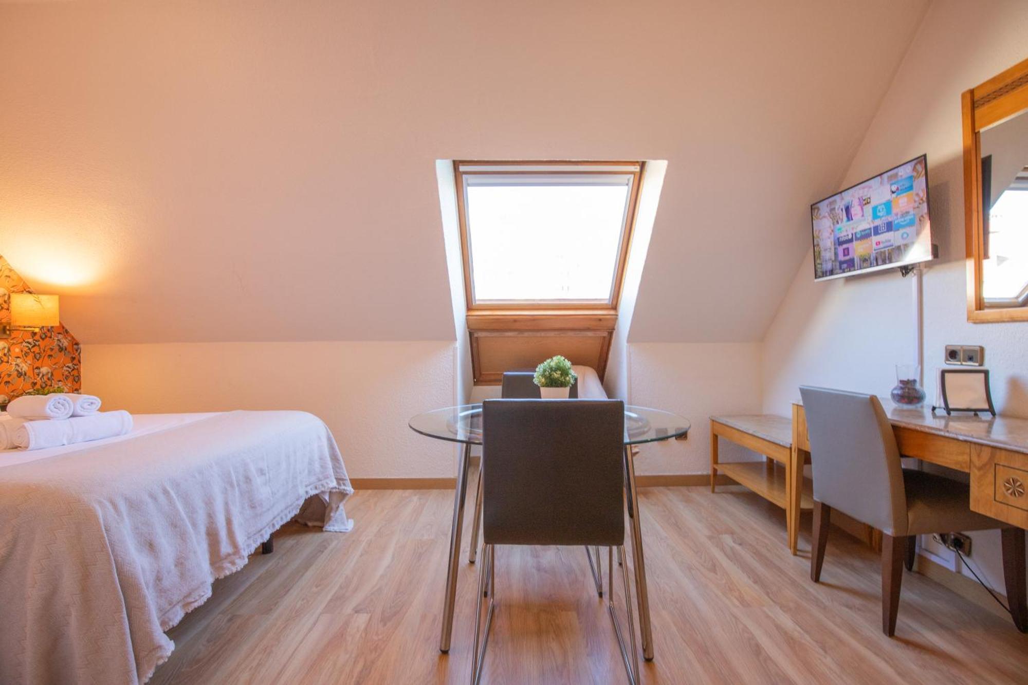 Edificio Leganitos Apartment มาดริด ภายนอก รูปภาพ