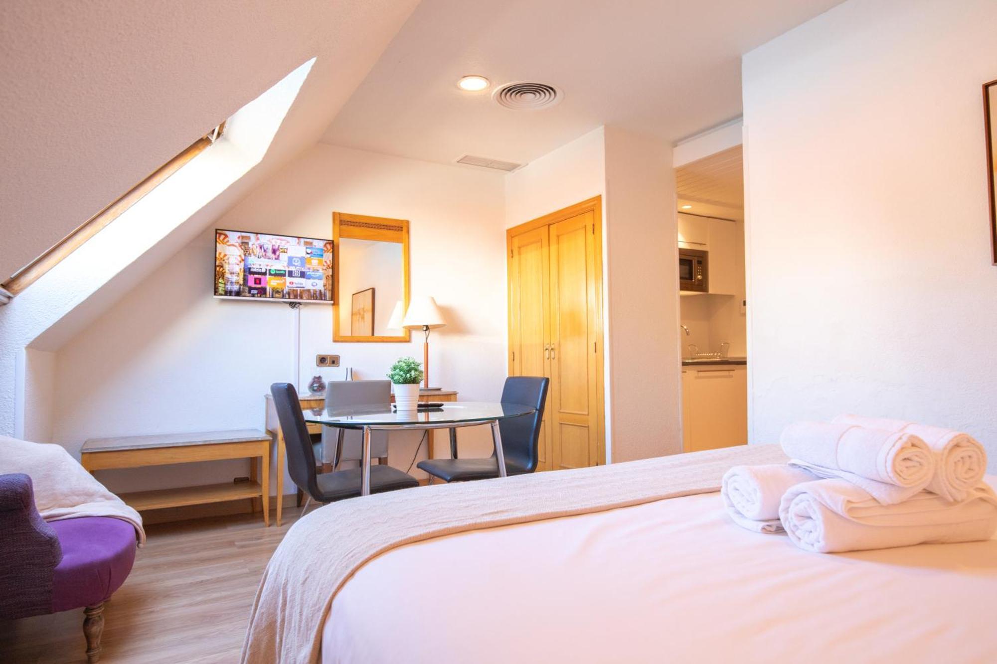 Edificio Leganitos Apartment มาดริด ภายนอก รูปภาพ