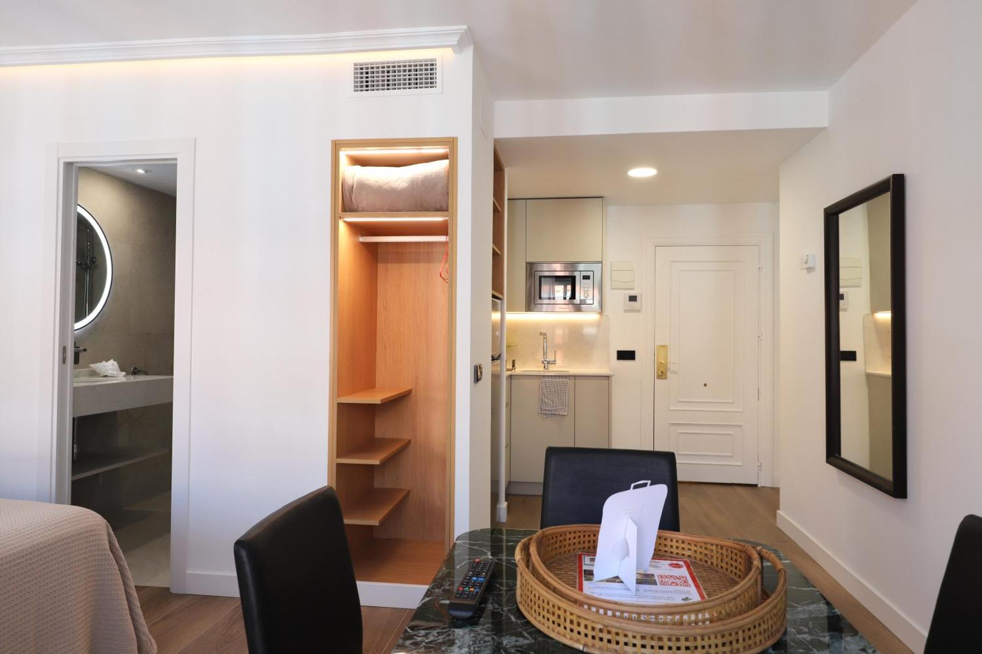 Edificio Leganitos Apartment มาดริด ภายนอก รูปภาพ